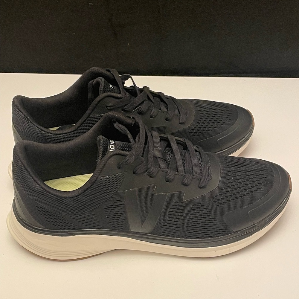 VIONIC LIMITLESS BLACK MESH LACE UP SNEAKER MEN’S 9.5 WOMEN’S 11 ARCH SUPPORT.